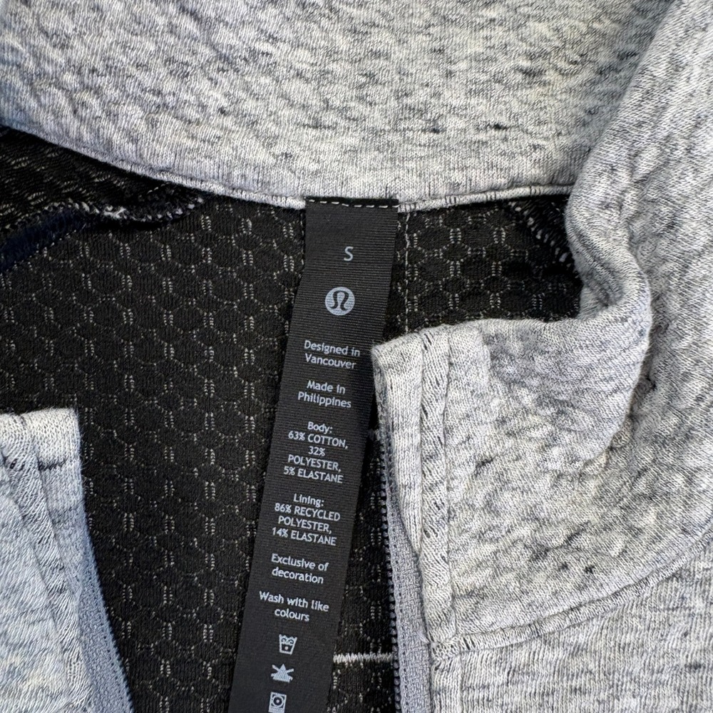 Lululemon Engineered Warmth Half Zip Pullover Grey Textured Knit Mens Small - Picture 2 of 5